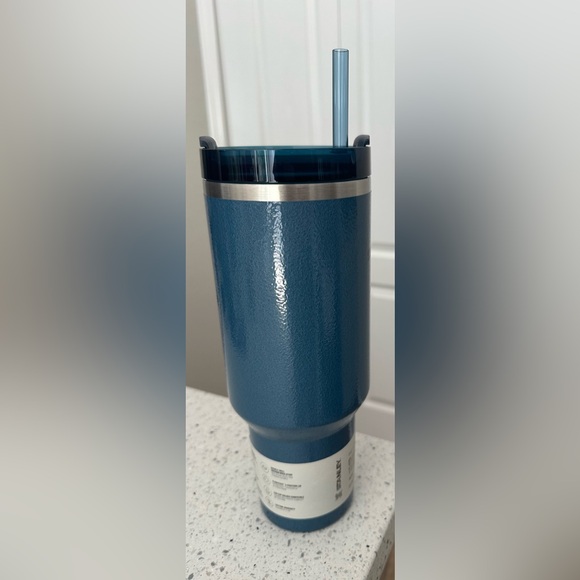 Stanley 40oz Hammertone Lake Tumbler - Picture 3 of 6